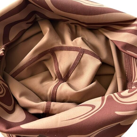 Balance Athletica Womens M Storm Rider Biker Shorts Brown Swirl Cloud Fitted NWT - Picture 7 of 8